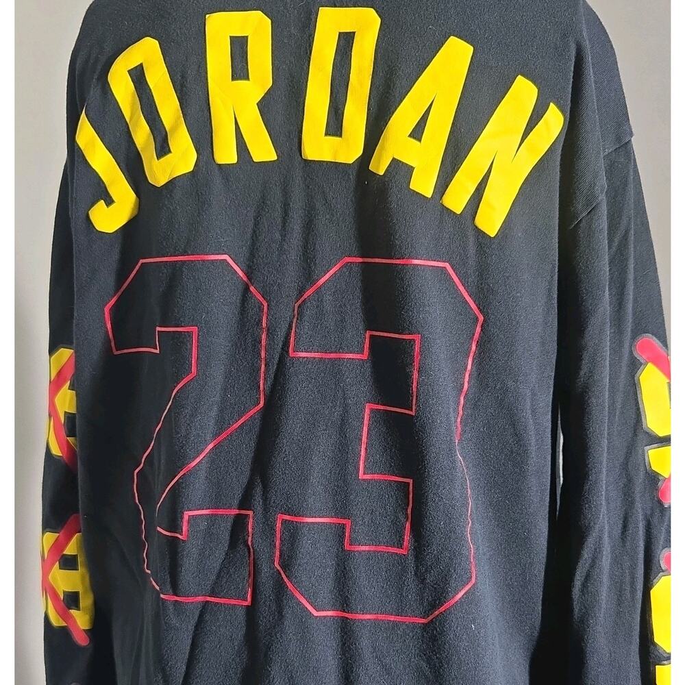 Michael Jordan Men's Long Sleeve Graphic Print T-Shirt Black Yellow Red Size L